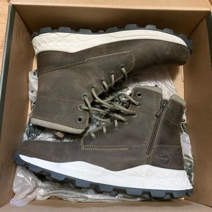 Timberland Brooklyn side zip leather boots